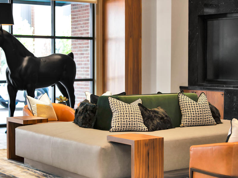 Gallery | Taylor Heights Apartments in Houston